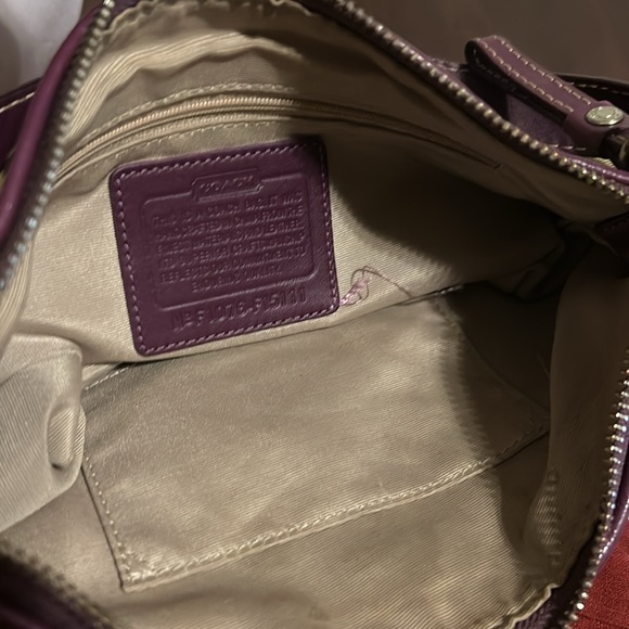 Coach Signature Handbag - Picture 4 of 4